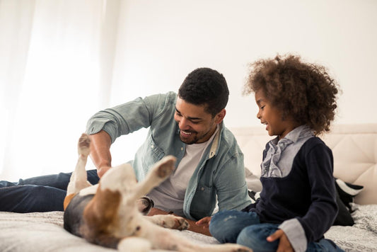 Earth Buddy Launches “Old Friends Keep Us Young” Campaign to Highlight Senior Pet Adoption 